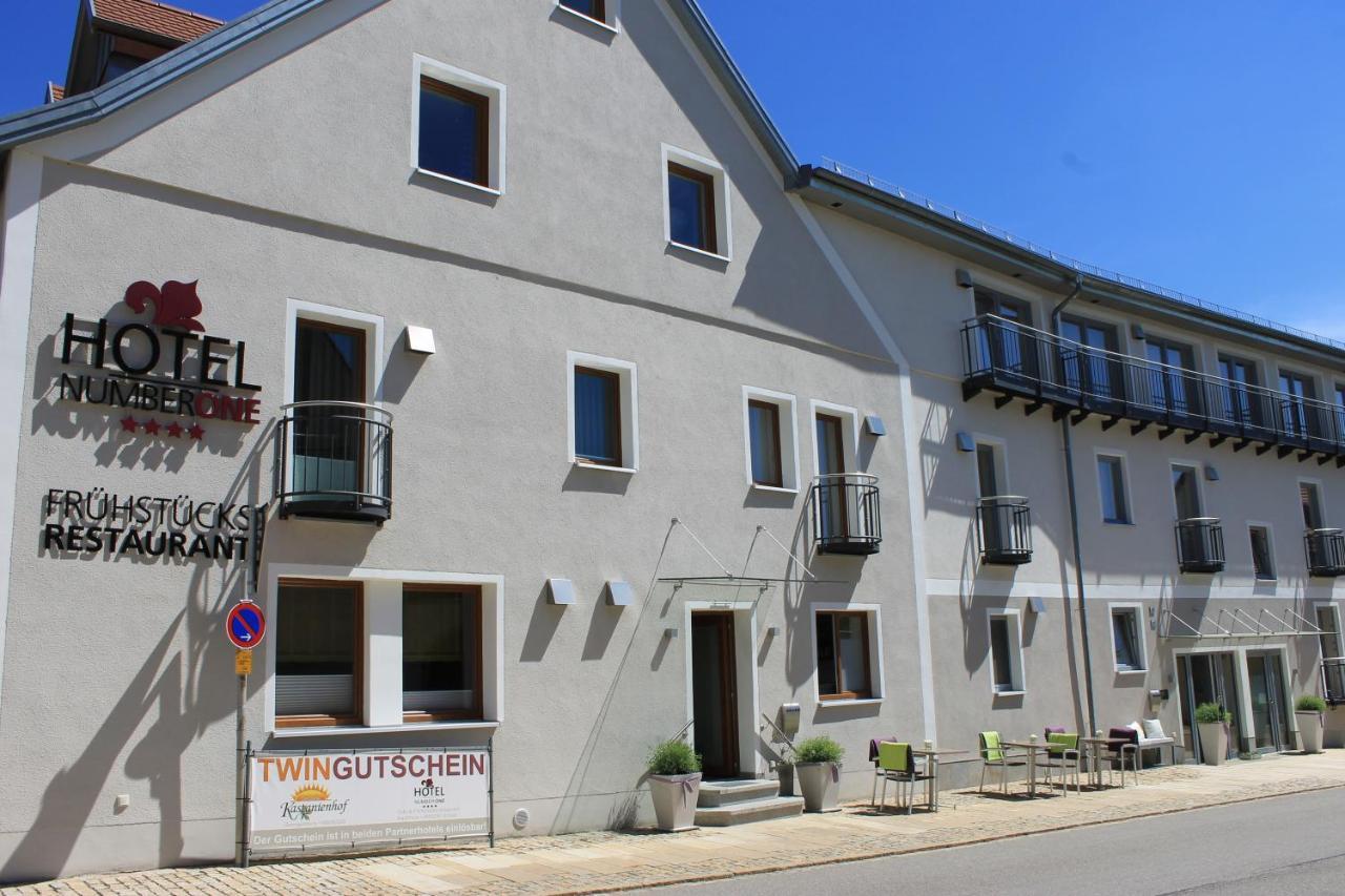 Hotel Number One Waidhaus Buitenkant foto